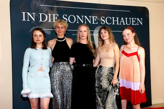 Lena Urzendowsky, Luise Heyer, Susanne Wuest, Lea Drinda and Laeni Geiseler at the premiere of the movie In die Sonne schauen Sound of Falling at Delphi Filmpalast Berlin, 27 08 2025 Foto:xA.xBuggex xFuturexImagex sonne_5852
