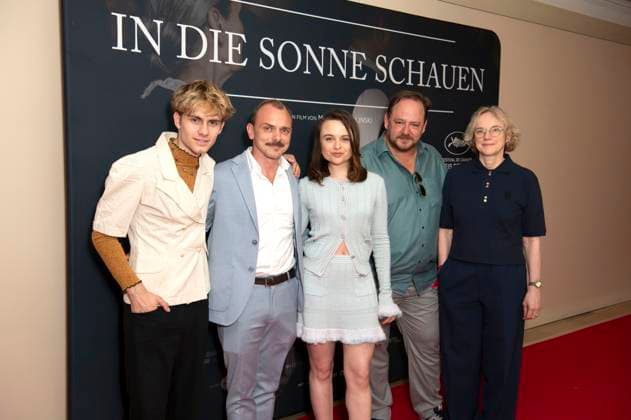 Florian Geisselmann, Konstantin Lindhorst, Lena Urzendowsky, Andreas Anke and Claudia Geisler Bading at the premiere of the movie In die Sonne schauen Sound of Falling at Delphi Filmpalast Berlin, 27 08 2025 Foto:xJ.xKnowlesx xFuturexImagex sonne_5896