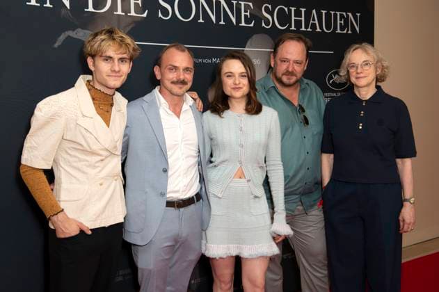 Florian Geisselmann, Konstantin Lindhorst, Lena Urzendowsky, Andreas Anke and Claudia Geisler Bading at the premiere of the movie In die Sonne schauen Sound of Falling at Delphi Filmpalast Berlin, 27 08 2025 Foto:xJ.xKnowlesx xFuturexImagex sonne_5897