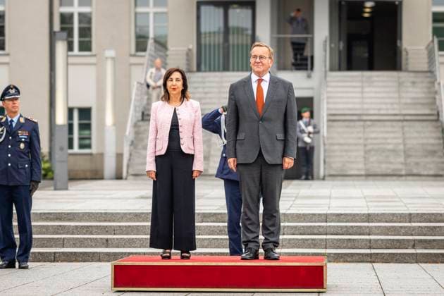 (L-R) Margarita Robles, Verteidigungsministerin von Spanien, und Boris Pistorius (SPD), Bundesminister der Verteidigung, aufgenommen im Rahmen eines Treffens in Berlin, 28.08.2025. Berlin Deutschland *** L R Margarita Robles, Minister of Defense of Spain, and Boris Pistorius SPD , Federal Minister of Defense, pictured during a meeting in Berlin, 28 08 2025 Berlin Germany Copyright: xJulianexSonntagx