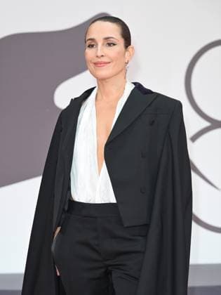 Venice, 82nd Venice International Film Festival 2025 - Evening 2. Red Carpet Film Bugonia. Pictured: Noomi Rapace  Copyright: xSimonexComix xipa-agency.netx xPoolxPhotoxEventsx06x IPA_Agency_IPA63489907