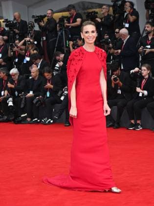 Venice, Italy: Venice, 82nd Venice International Film Festival 2025 - Evening 2. Red Carpet Film Bugonia. Pictured: Emanuela Fanelli Venice Italy  - ZUMAp169 20250828_zea_p169_845 Copyright: xSimonexComix