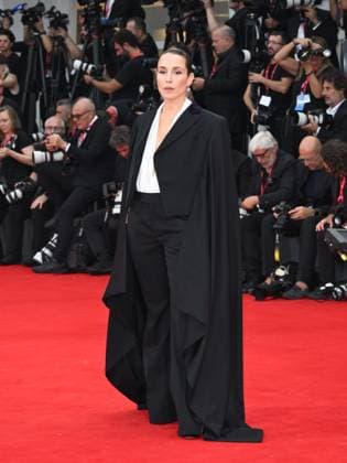 Venice, Italy: Venice, 82nd Venice International Film Festival 2025 - Evening 2. Red Carpet Film Bugonia. Pictured: Noomi Rapace Venice Italy  - ZUMAp169 20250828_zea_p169_916 Copyright: xSimonexComix