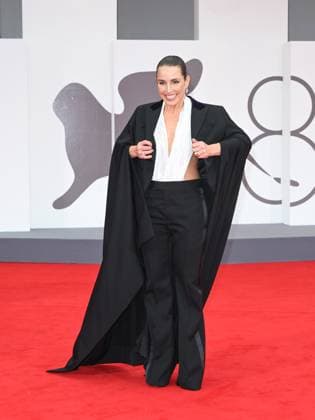 Venice, Italy: Venice, 82nd Venice International Film Festival 2025 - Evening 2. Red Carpet Film Bugonia. Pictured: Noomi Rapace Venice Italy  - ZUMAp169 20250828_zea_p169_918 Copyright: xSimonexComix