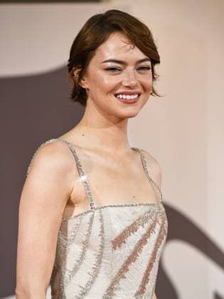 Venice, 82nd Venice International Film Festival 2025 - Evening 2. Red Carpet Film Bugonia. Pictured: Emma Stone  Copyright: xSimonexComix xipa-agency.netx xPoolxPhotoxEventsx06x IPA_Agency_IPA63491342