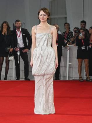 Venice, Italy: Venice, 82nd Venice International Film Festival 2025 - Evening 2. Red Carpet Film Bugonia. Pictured: Emma Stone Venice Italy  - ZUMAp169 20250828_zea_p169_1029 Copyright: xSimonexComix