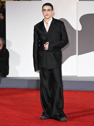 Venice, 82nd Venice International Film Festival 2025 - Evening 2. Red Carpet Film Jay Kelly. Pictured: Michele Bravi  Copyright: xSimonexComix xipa-agency.netx xPoolxPhotoxEventsx06x IPA_Agency_IPA63497409