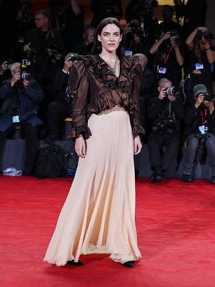 Venice, 82nd Venice International Film Festival 2025 - Evening 2 - Red Carpet for the film Jay Kelly - Pictured: Riley Keough  Copyright: xManuelexMangiarottix xipa-agency.netx xPoolxPhotoxEventsx06x IPA_Agency_IPA63498122