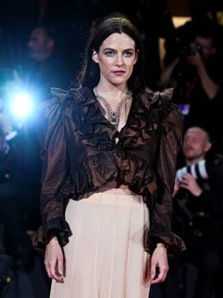 Venice, 82nd Venice International Film Festival 2025 - Evening 2 - Red Carpet for the film Jay Kelly - Pictured: Riley Keough  Copyright: xManuelexMangiarottix xipa-agency.netx xPoolxPhotoxEventsx06x IPA_Agency_IPA63498128