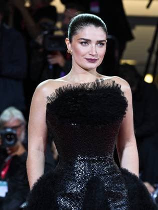 Venice, 82nd Venice International Film Festival 2025 - Evening 2 - Red Carpet for the film Jay Kelly - Pictured: Eve Hewson  Copyright: xManuelexMangiarottix xipa-agency.netx xPoolxPhotoxEventsx06x IPA_Agency_IPA63498156