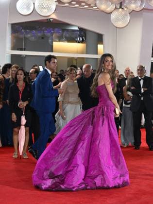 Venice, 82nd Venice International Film Festival 2025 - Evening 2. Red Carpet Film Jay Kelly. Pictured: Amal Clooney  Copyright: xSimonexComix xipa-agency.netx xPoolxPhotoxEventsx06x IPA_Agency_IPA63498175