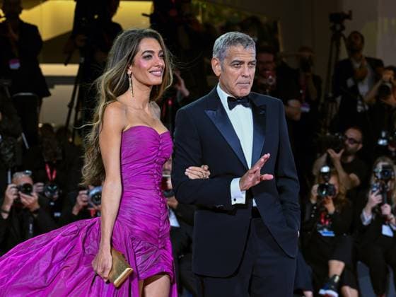 Venice, 82nd Venice International Film Festival 2025 - Evening 2 - Red Carpet for the film Jay Kelly - Pictured: George and Amal Clooney  Copyright: xManuelexMangiarottix xipa-agency.netx xPoolxPhotoxEventsx06x IPA_Agency_IPA63498558