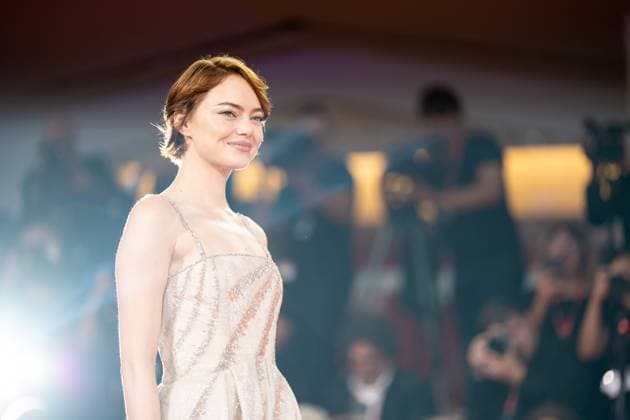 Bugonia Red Carpet - The 82nd Venice International Film Festival Emma Stone attends the Bugonia red carpet during the 82nd Venice International Film Festival in Venice, Italy, on August 28, 2025. Venice Italy  Copyright: xLucaxCarlinox originalFilename: carlino-notitle250828_npQQk.jpg