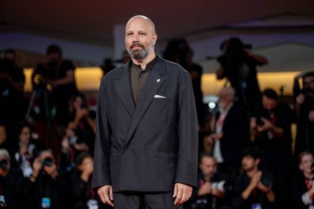 Bugonia Red Carpet - The 82nd Venice International Film Festival Yorgos Lanthimos attends the Bugonia red carpet during the 82nd Venice International Film Festival in Venice, Italy, on August 28, 2025. Venice Italy  Copyright: xLucaxCarlinox originalFilename: carlino-notitle250828_nphQa.jpg