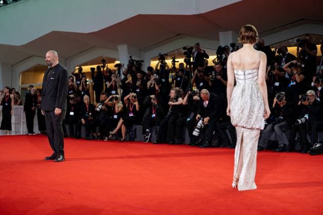 Bugonia Red Carpet - The 82nd Venice International Film Festival Emma Stone attends the Bugonia red carpet during the 82nd Venice International Film Festival in Venice, Italy, on August 28, 2025. Venice Italy  Copyright: xLucaxCarlinox originalFilename: carlino-notitle250828_npoRr.jpg