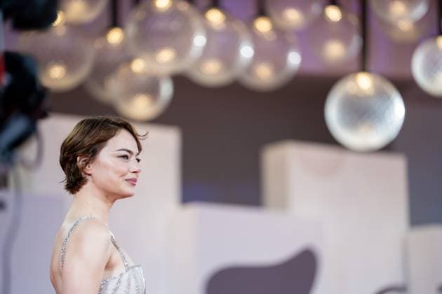 Bugonia Red Carpet - The 82nd Venice International Film Festival Emma Stone attends the Bugonia red carpet during the 82nd Venice International Film Festival in Venice, Italy, on August 28, 2025. Venice Italy  Copyright: xLucaxCarlinox originalFilename: carlino-notitle250828_npvw2.jpg
