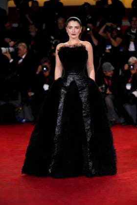 Jay Kelly red carpet at the 82nd Venice International Film Festival in Venice Lido - 28 Aug 2025 Eve Hewson attends the Jay Kelly red carpet during the 82nd Venice International Film Festival. Venice Lido Italy Copyright: xDanielexCifalax xSOPAxImagesx _CIF4409