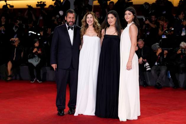 Jay Kelly red carpet at the 82nd Venice International Film Festival in Venice Lido - 28 Aug 2025 Adam Sandler, Jackie Sandler, Sadie Sandler and Sunny Sandler attend the Jay Kelly red carpet during the 82nd Venice International Film Festival. Venice Lido Italy Copyright: xDanielexCifalax xSOPAxImagesx _CIF4784