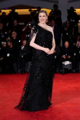 Jay Kelly red carpet at the 82nd Venice International Film Festival in Venice Lido - 28 Aug 2025 Greta Gerwig attends the Jay Kelly red carpet during the 82nd Venice International Film Festival. Venice Lido Italy Copyright: xDanielexCifalax xSOPAxImagesx _CIF5075