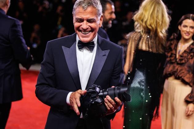 Red carpet of the film Jay Kelly at the 82nd Venice Film Festival in Venice - 28 Aug 2025 George Clooney attends the red carpet of the film Jay Kelly at the Palazzo del Cinema during the 82nd Venice Film Festival. Venice Italy Copyright: xMarcoxBaradax xSOPAxImagesx MBARADA_0030