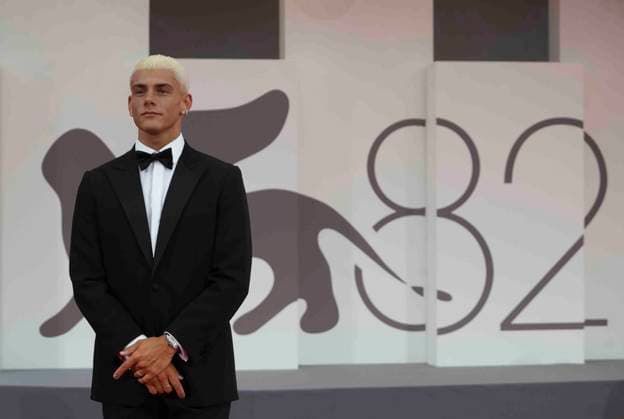 CELEBRITES : Festival international du film de Venise - Venice, Italy, 28th August, 2025. GUEST attending the Bugonia Premiere as part of the 82nd Venice International Film Festival at the Lido in Venice, Italy Laurent Lairys PSNEWZ VENISEItaly  Copyright: xLaurentxLairysx
