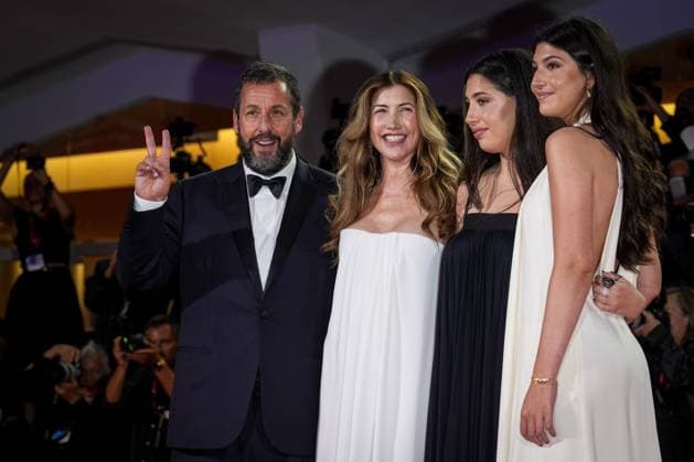 Jay Kelly red carpet during the 82nd Venice International Film Festival in Venice, Italy on 28 August 2025. Adam Sandler, Jackie Sandler, Sadie Sandler, Sunny Sandler attend the Jay Kelly red carpet during the 82nd Venice International Film Festival in Venice, Italy on 28 August 2025., Credit:Stefano Costantino TTL Avalon Italy, Venice  Copyright: xStefanoxCostantinoxTTLx xAvalonx 1032159387