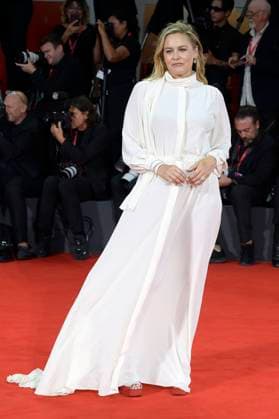 Alicia Silverstone at the premiere of the feature film Bugonia at the Biennale di Venezia 2025 82 Venice International Film Festival at the Palazzo del Cinema Venice, 28 08 2025 Foto:xA.xM.xTinghinox xFuturexImagex bugonia_5717