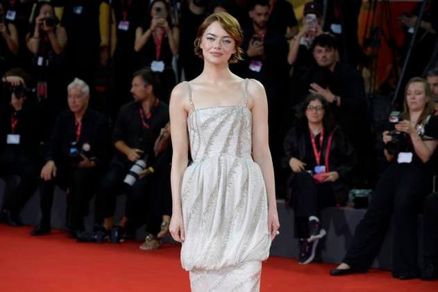 Emma Stone at the premiere of the feature film Bugonia at the Biennale di Venezia 2025 82 Venice International Film Festival at the Palazzo del Cinema Venice, 28 08 2025 Foto:xA.xM.xTinghinox xFuturexImagex bugonia_5731