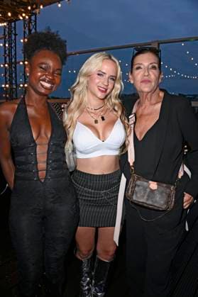 Guest, Gina Beckmann and Katy Karrenbauer at the premiere of the reality show The Power at Alice Rooftop Garden Berlin, 28 08 2025 Foto:xN.xKubelkax xFuturexImagex power_5867