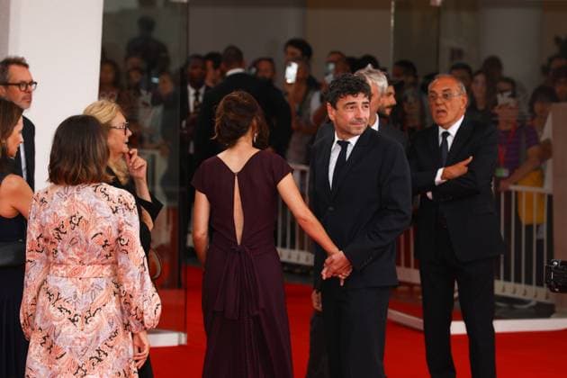 August 29, 2025, Venice, Veneto, Italy: VIRGINIE LEDOYEN and FRANCK COURTES on the red carpet for the A Pied d Oeuvre Premiere screening at the 82nd Venice Film Festival at the Venice Lido, Italy. Venice Italy - ZUMAc179 20250829_zep_c179_082 Copyright: xMickaelxChavetx