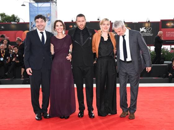 Venice, 82nd Venice International Film Festival 2025 - evening 3 - red carpet of the film A Pied D Oeuvre In the photo Franck Courtès, Virginie Ledoyen, Valerie Donzelli, Bastien Bouillon,  Copyright: xAlbertoxTerenghix xipa-agency.netx xPoolxPhotoxEventsx06x IPA_Agency_IPA63580933