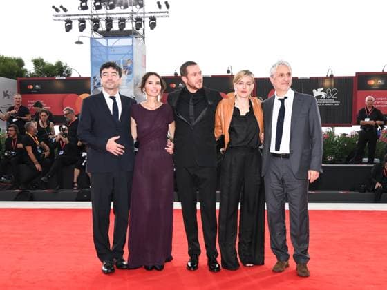 Venice, 82nd Venice International Film Festival 2025 - evening 3 - red carpet of the film A Pied D Oeuvre In the photo Franck Courtès, Virginie Ledoyen, Valerie Donzelli, Bastien Bouillon,  Copyright: xAlbertoxTerenghix xipa-agency.netx xPoolxPhotoxEventsx06x IPA_Agency_IPA63580934