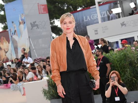Venice, Italy: Venice, 82nd Venice International Film Festival 2025 - evening 3 - red carpet for the film A Pied D Oeuvre In the photo: Valerie Donzelli Venice Italy  - ZUMAp169 20250829_zea_p169_613 Copyright: xAlbertoxTerenghix