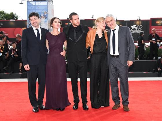 Venice, Italy: Venice, 82nd Venice International Film Festival 2025 - evening 3 - red carpet of the film A Pied D Oeuvre In the photo Franck Courtes, Virginie Ledoyen, Valerie Donzelli, Bastien Bouillon, Venice Italy  - ZUMAp169 20250829_zea_p169_626 Copyright: xAlbertoxTerenghix