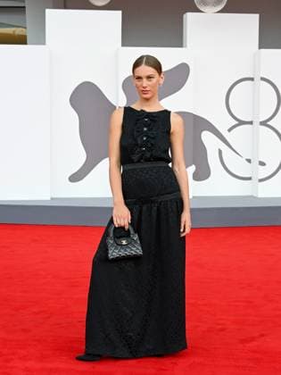 Venice, 82nd Venice International Film Festival 2025 - Evening 3 - Red Carpet for the film A Pied D Oeuvre - Pictured: Lou Lampros  Copyright: xManuelexMangiarottix xipa-agency.netx xPoolxPhotoxEventsx06x IPA_Agency_IPA63581558