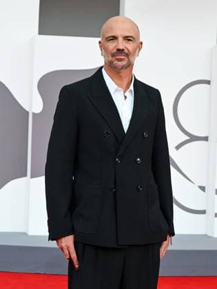 Venice, ITALY: Venice, 82nd Venice International Film Festival 2025 - Evening 3 - Red Carpet for the film A Pied D Oeuvre - Pictured: Julien Colonna Venice ITALY  - ZUMAp169 20250829_zea_p169_646 Copyright: xManuelexMangiarottix