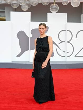 Venice, ITALY: Venice, 82nd Venice International Film Festival 2025 - Evening 3 - Red Carpet for the film A Pied D Oeuvre - Pictured: Lou Lampros Venice ITALY  - ZUMAp169 20250829_zea_p169_735 Copyright: xManuelexMangiarottix