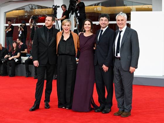 Venice, ITALY: Venice, 82nd Venice International Film Festival 2025 - evening 3 - red carpet for the film A Pied D Oeuvre - Pictured: Bastien Bouillon, ValÃ rie Donzelli, Virginie Ledoyen, Franck Courtes, Alain Goldman Venice ITALY  - ZUMAp169 20250829_zea_p169_779 Copyright: xManuelexMangiarottix