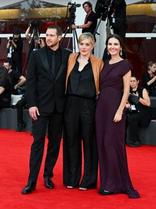 Venice, ITALY: Venice, 82nd Venice International Film Festival 2025 - evening 3 - red carpet of the film A Pied D Oeuvre - In the photo: Bastien Bouillon, ValÃ rie Donzelli, Virginie Ledoyen, Venice ITALY  - ZUMAp169 20250829_zea_p169_786 Copyright: xManuelexMangiarottix