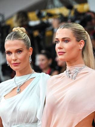 Venice, 82nd Venice International Film Festival 2025 - Evening 3 - The red carpet for the film After The Hunt. Pictured are Lady Amelia and Eliza Spencer.  Copyright: xLadyxAmeliaxedxElizaxSpencerx xipa-agency.netx xPoolxPhotoxEventsx06x IPA_Agency_IPA63582791
