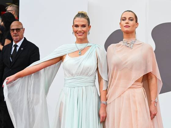 Venice, 82nd Venice International Film Festival 2025 - Evening 3 - The red carpet for the film After The Hunt. Pictured are Lady Amelia and Eliza Spencer.  Copyright: xLadyxAmeliaxedxElizaxSpencerx xipa-agency.netx xPoolxPhotoxEventsx06x IPA_Agency_IPA63582799