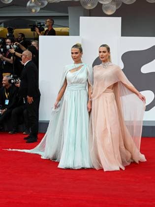 Venice, 82nd Venice International Film Festival 2025 - evening 3 - red carpet of the film After The Hunt - Pictured: Lady Amelia and Eliza Spencer  Copyright: xManuelexMangiarottix xipa-agency.netx xPoolxPhotoxEventsx06x IPA_Agency_IPA63582683
