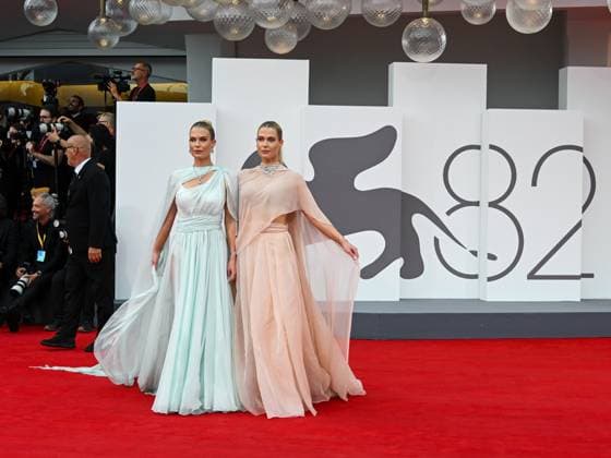 Venice, 82nd Venice International Film Festival 2025 - evening 3 - red carpet of the film After The Hunt - Pictured: Lady Amelia and Eliza Spencer  Copyright: xManuelexMangiarottix xipa-agency.netx xPoolxPhotoxEventsx06x IPA_Agency_IPA63582704