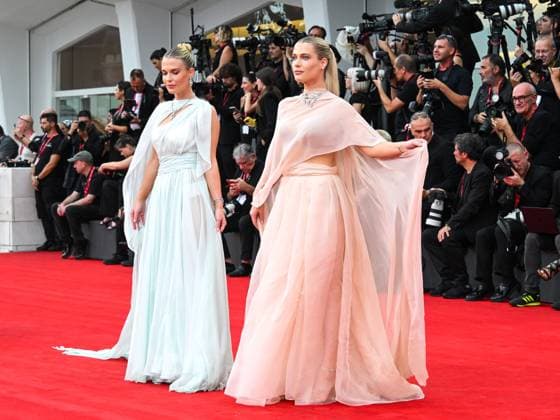 Venice, Italy: Venice, 82nd Venice International Film Festival 2025 - Evening 3 - The red carpet for the film After The Hunt. Pictured are Lady Amelia and Eliza Spencer. Venice Italy  - ZUMAp169 20250829_zea_p169_831 Copyright: xLadyxAmeliaxedxElizaxSpencerx