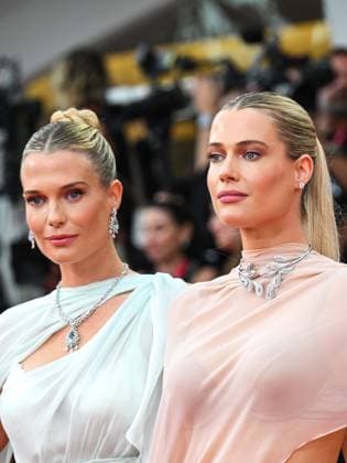 Venice, Italy: Venice, 82nd Venice International Film Festival 2025 - Evening 3 - The red carpet for the film After The Hunt. Pictured are Lady Amelia and Eliza Spencer. Venice Italy  - ZUMAp169 20250829_zea_p169_840 Copyright: xLadyxAmeliaxedxElizaxSpencerx