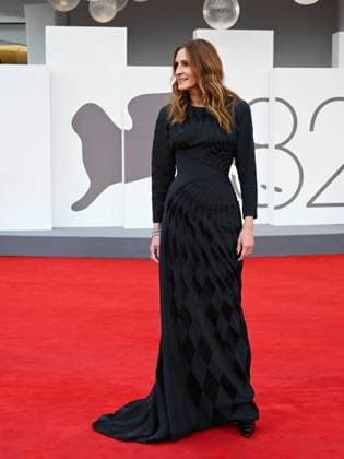 Venice, 82nd Venice International Film Festival 2025 - Evening 3 - Red Carpet for the film After The Hunt - Pictured: Julia Roberts  Copyright: xManuelexMangiarottix xipa-agency.netx xPoolxPhotoxEventsx06x IPA_Agency_IPA63583301