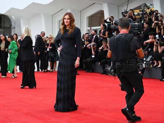 Venice, 82nd Venice International Film Festival 2025 - Evening 3 - Red Carpet for the film After The Hunt - Pictured: Julia Roberts  Copyright: xManuelexMangiarottix xipa-agency.netx xPoolxPhotoxEventsx06x IPA_Agency_IPA63583437