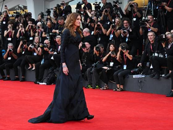 Venice, 82nd Venice International Film Festival 2025 - Evening 3 - Red Carpet for the film After The Hunt - Pictured: Julia Roberts  Copyright: xManuelexMangiarottix xipa-agency.netx xPoolxPhotoxEventsx06x IPA_Agency_IPA63583539