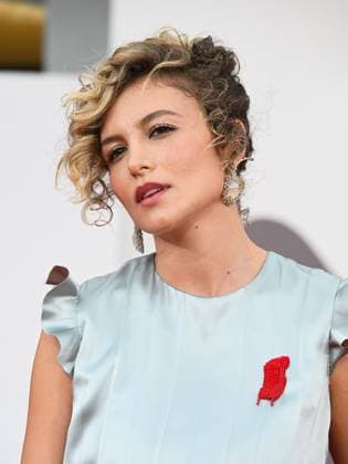 Venice, 82nd Venice International Film Festival 2025 - Evening 3 - Red Carpet for the film After The Hunt - Pictured: Noemi Brando  Copyright: xManuelexMangiarottix xipa-agency.netx xPoolxPhotoxEventsx06x IPA_Agency_IPA63584681