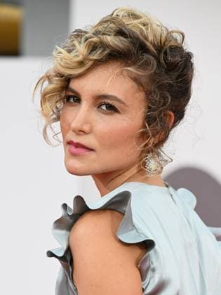 Venice, 82nd Venice International Film Festival 2025 - Evening 3 - Red Carpet for the film After The Hunt - Pictured: Noemi Brando  Copyright: xManuelexMangiarottix xipa-agency.netx xPoolxPhotoxEventsx06x IPA_Agency_IPA63584688